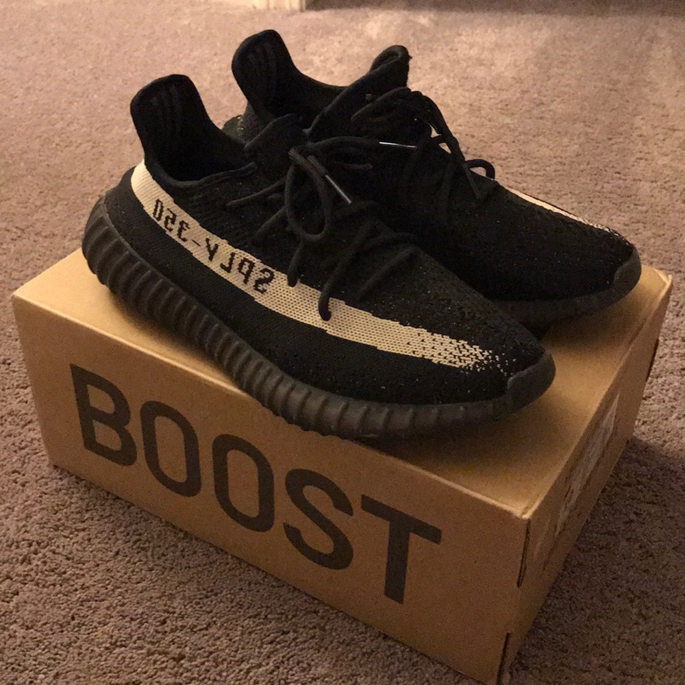 Men’s Yeezy Oreos